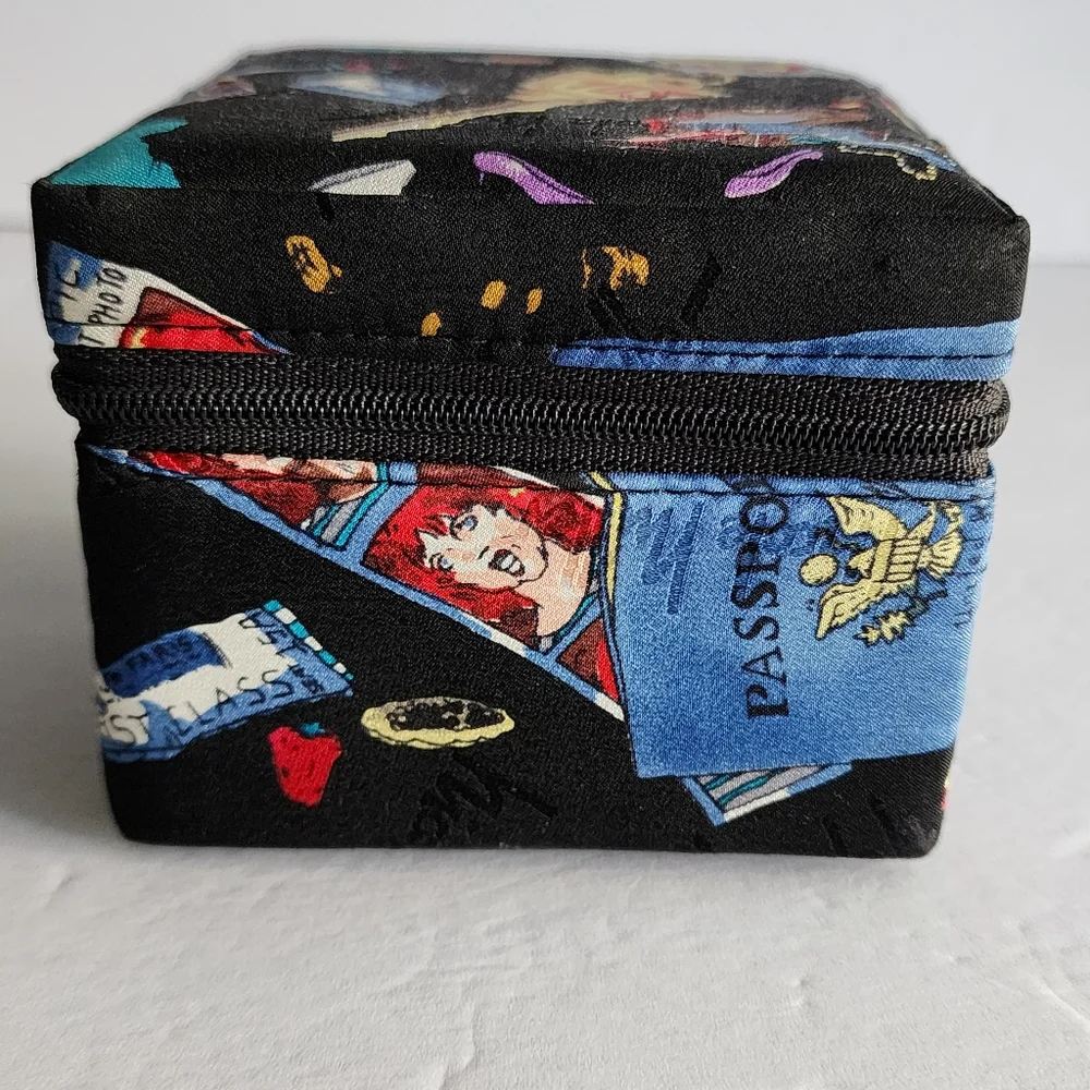 Nicole Miller Silk Watch Box
